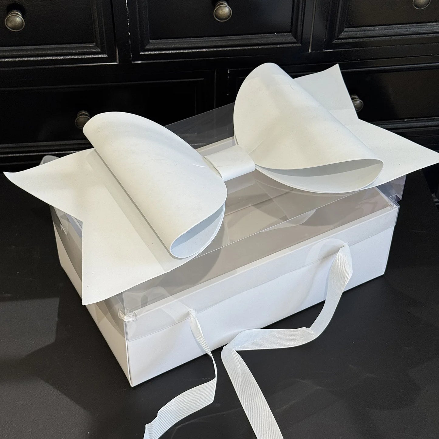 Valentine's Day Flowers Cake Box with Red Bow Transparent PVC Fruit Wrap Embossed Stamped Paper Gift Wrap for Cakes and Gifts