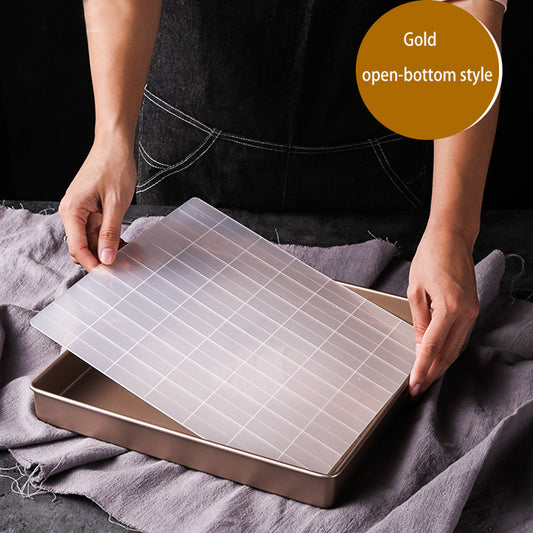 The special shaping mold for snowflake fudge and nougat is suitable for a 28x28cm baking pan.